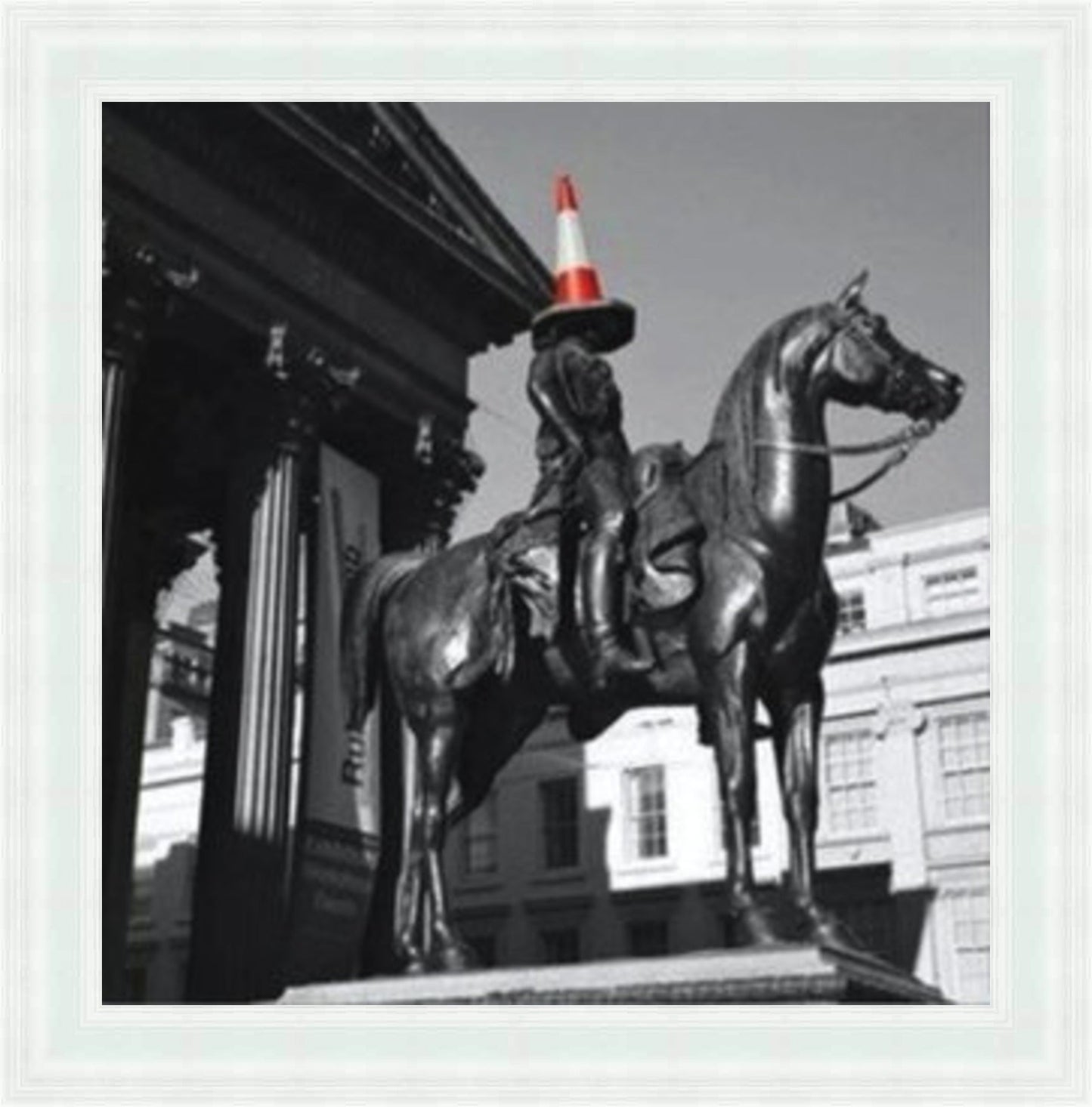 Duke of Wellington - Splash of Colour Mini Liquid Art