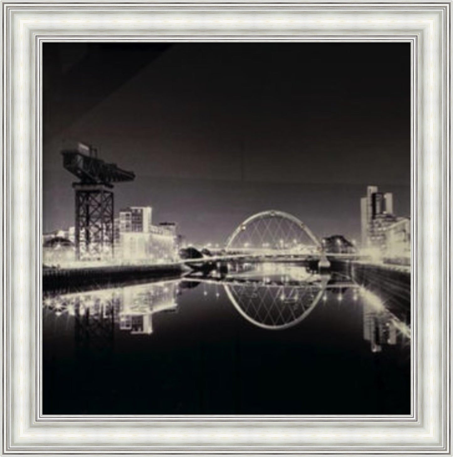 Glasgow Skyline - Black & White Mini Liquid Art