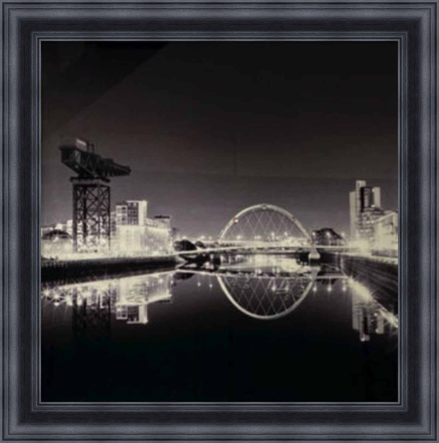 Glasgow Skyline - Black & White Mini Liquid Art