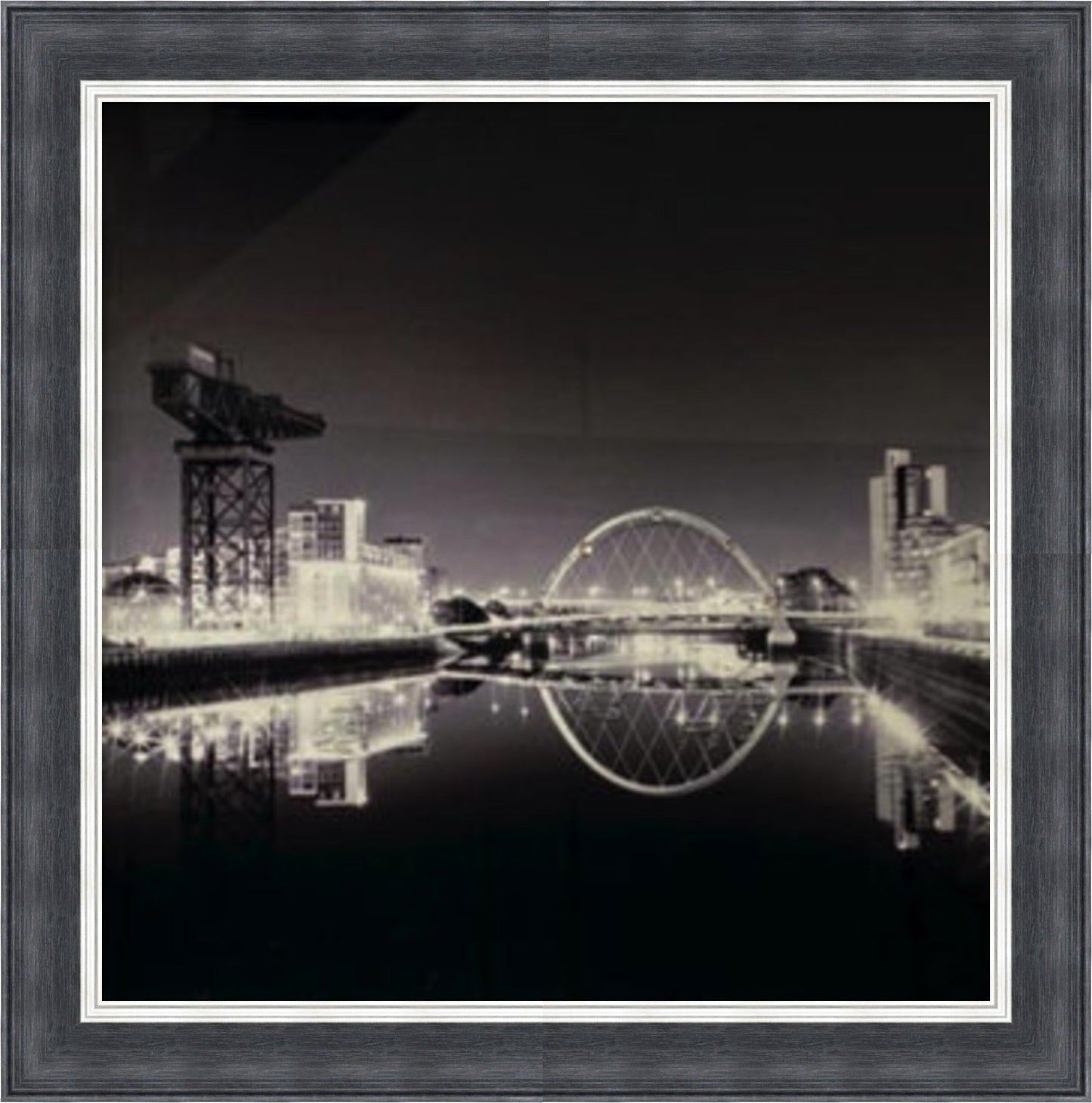 Glasgow Skyline - Black & White Mini Liquid Art