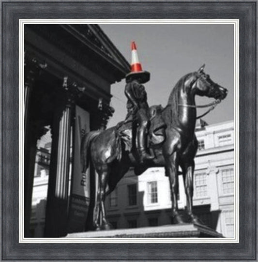 Duke of Wellington - Splash of Colour Mini Liquid Art