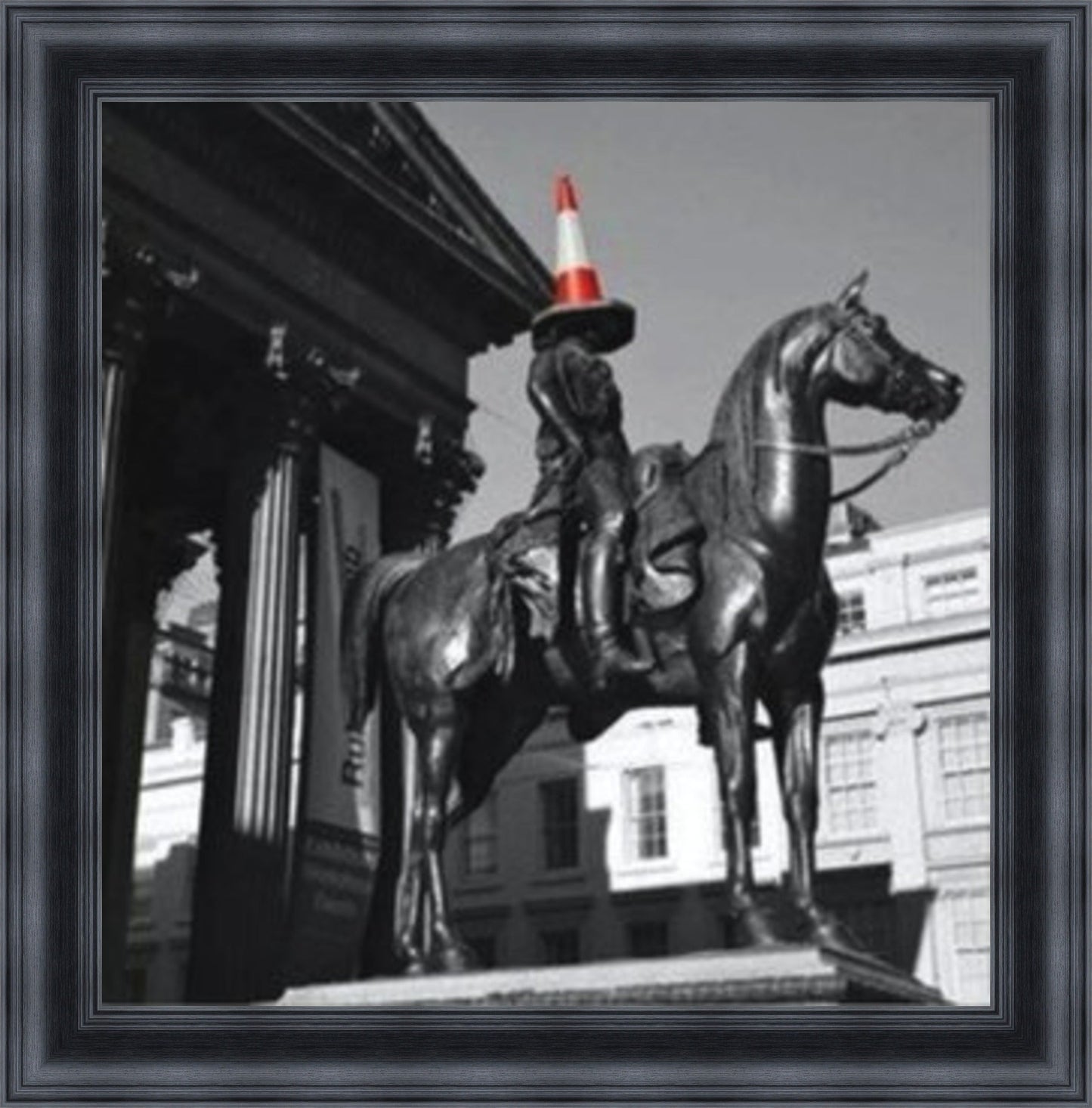 Duke of Wellington - Splash of Colour Mini Liquid Art