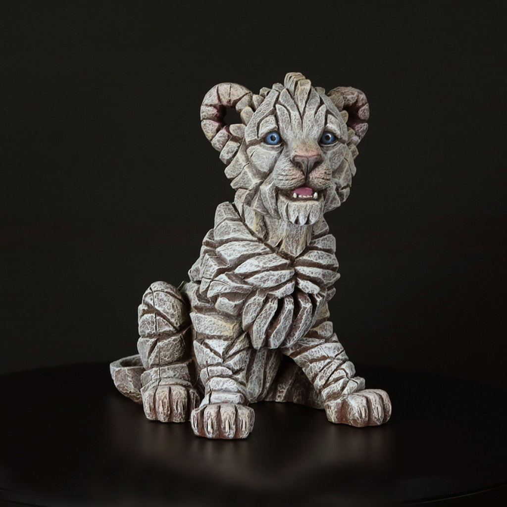 Lion Cub White - Edge Sculpture
