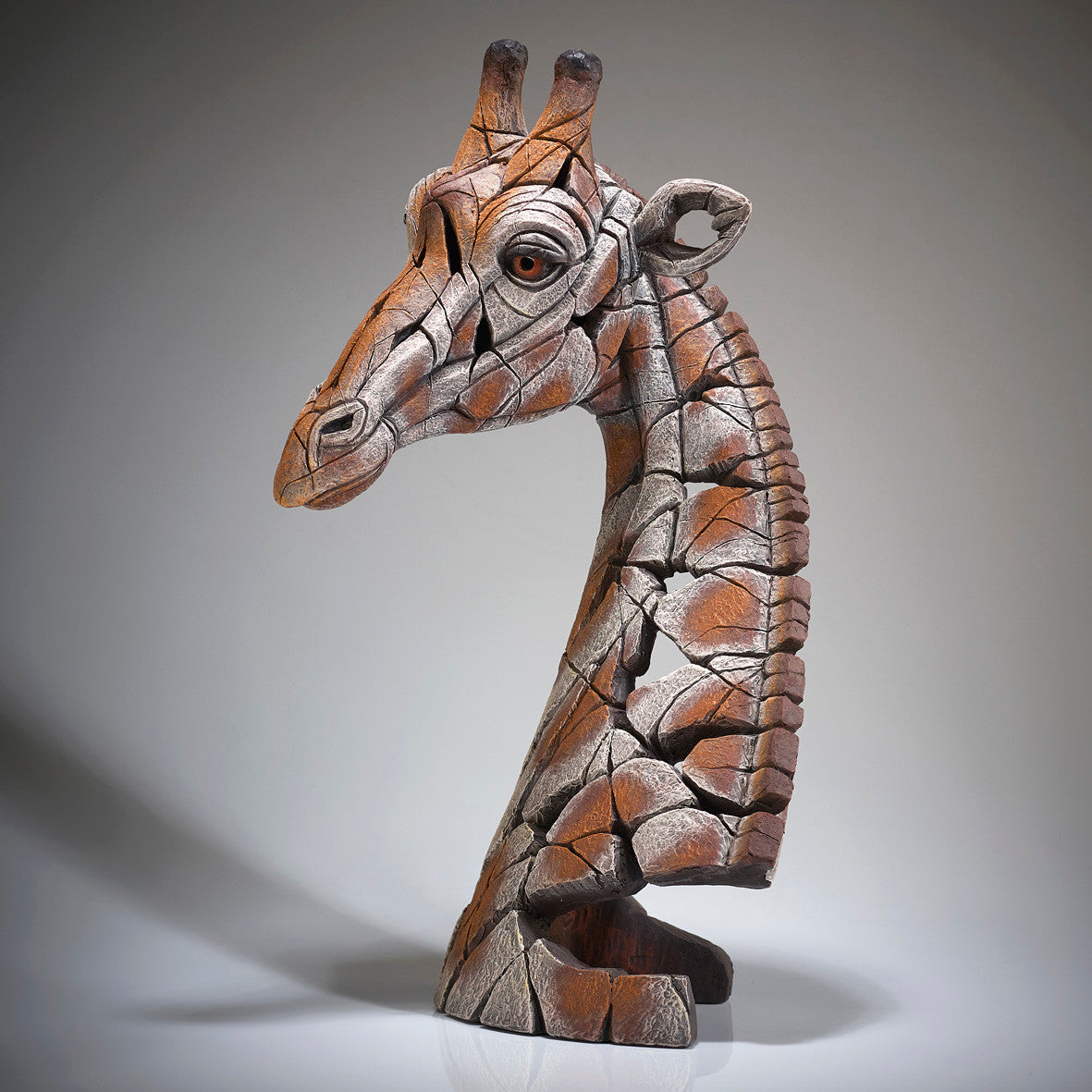 Giraffe - Edge Sculpture