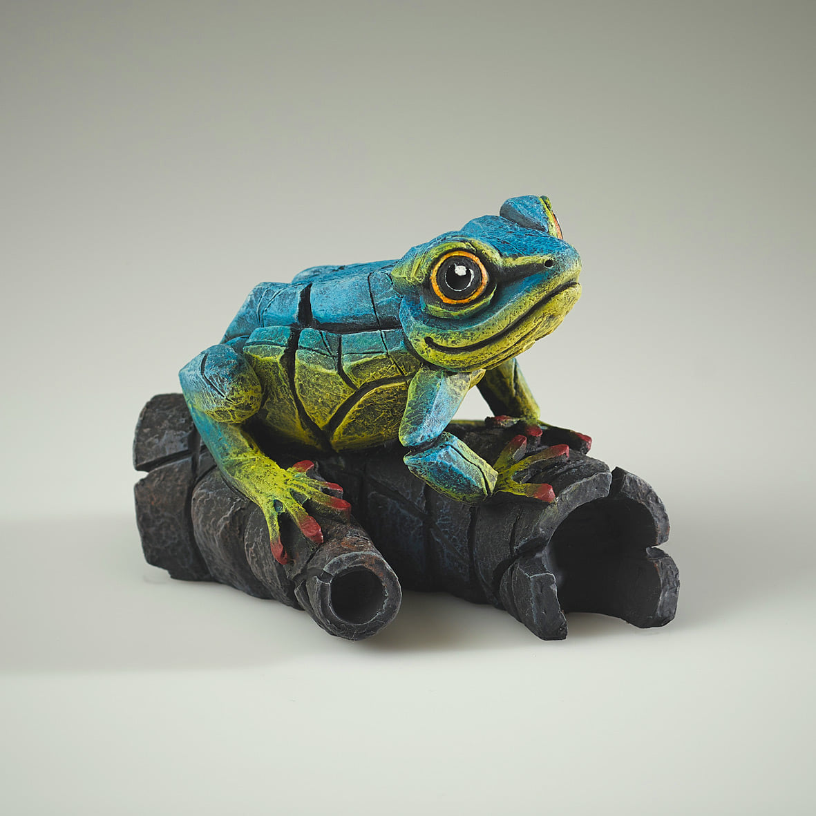 African Tree Frog (Blue/Yellow) - Edge Sculpture